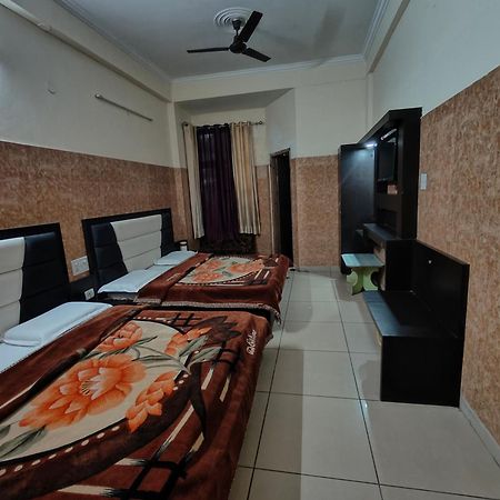 Aashirwad Hotel Katra  Eksteriør bilde