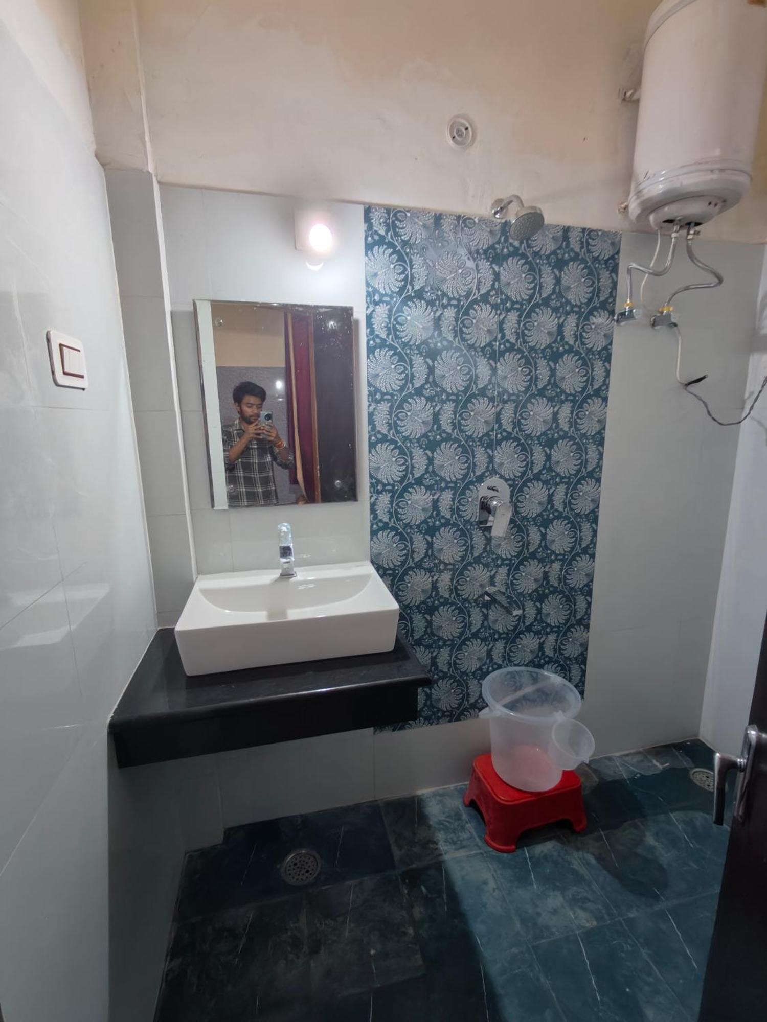 Aashirwad Hotel Katra  Eksteriør bilde