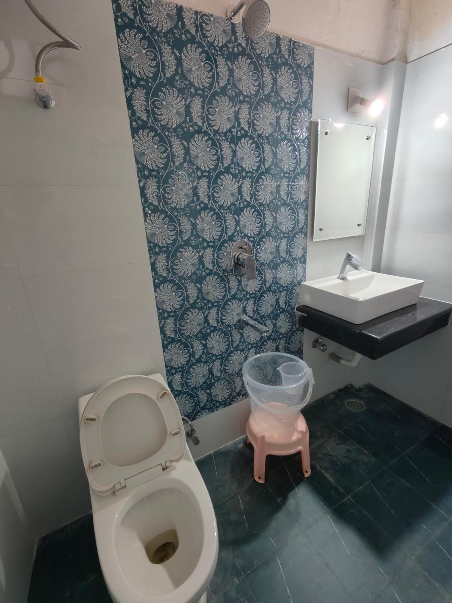 Aashirwad Hotel Katra  Eksteriør bilde